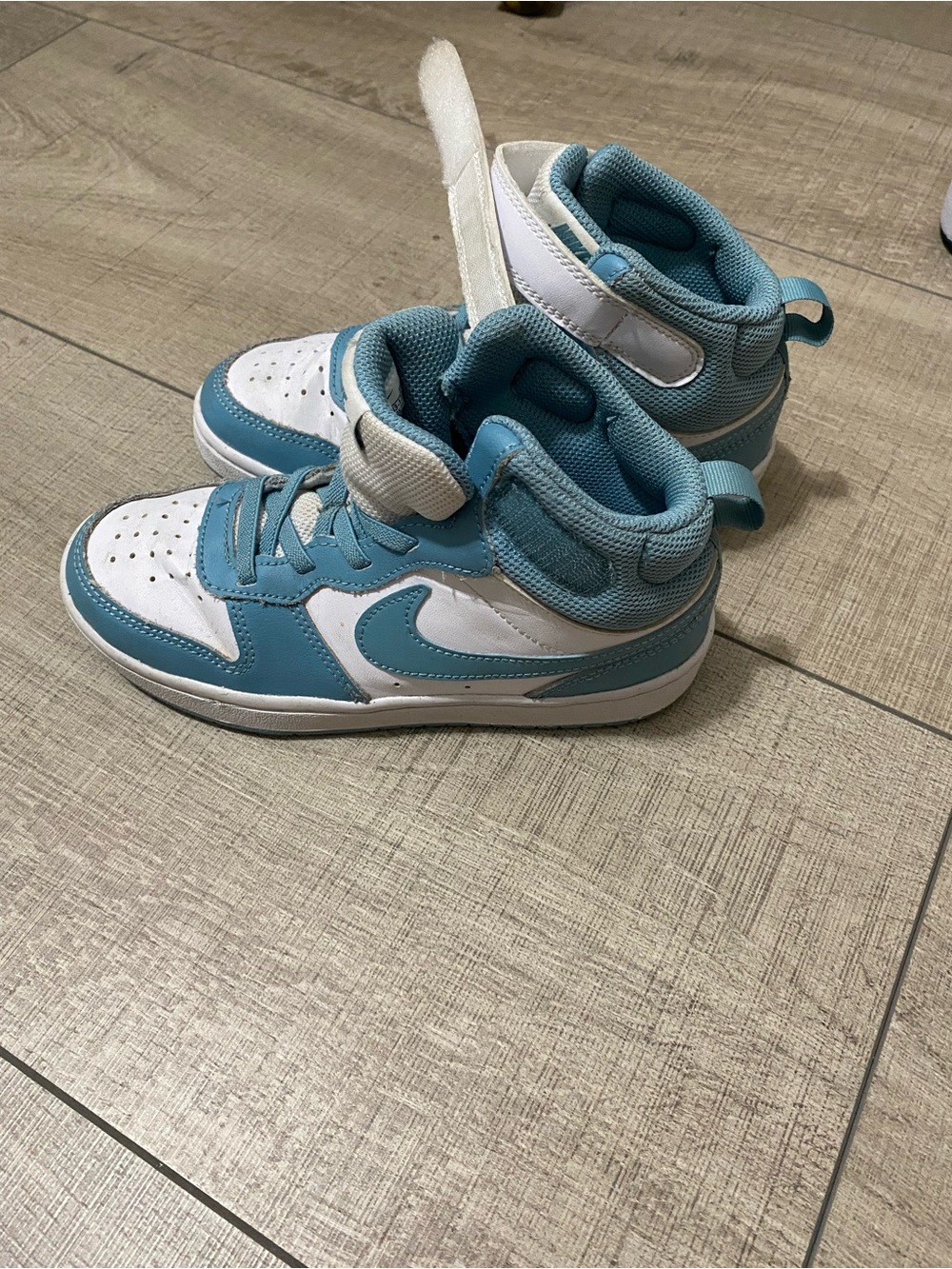 Nike Kids Mid-Top Sneakers in Light Blue and White